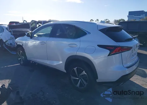 2021 Lexus Nx 300 z USA, uszkodzony, nr VIN JTJGARBZXM5026719